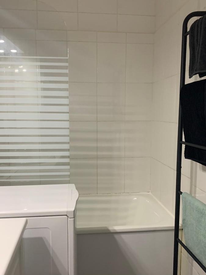 Joli Appartement En Plein Centre Либорн Екстериор снимка